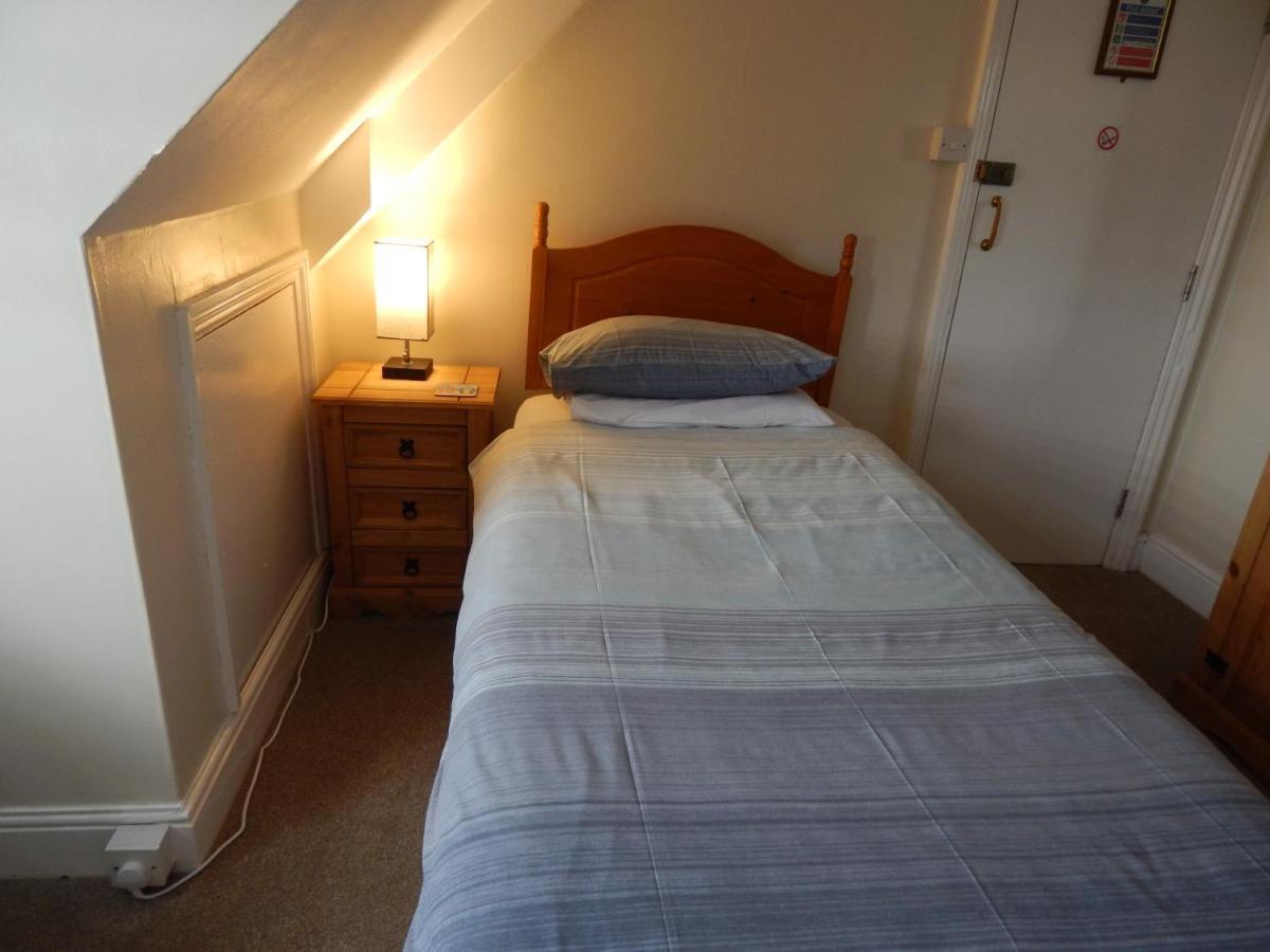 The Garfield Guest House Eastbourne Exteriör bild